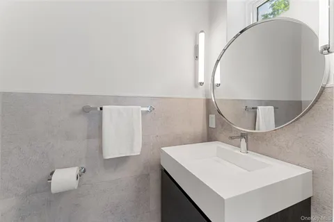 $1,800,000 | 15 Hudson Road East, Irvington, NY 10533