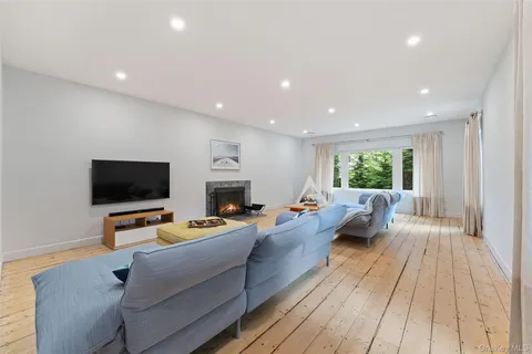 $1,800,000 | 15 Hudson Road East, Irvington, NY 10533