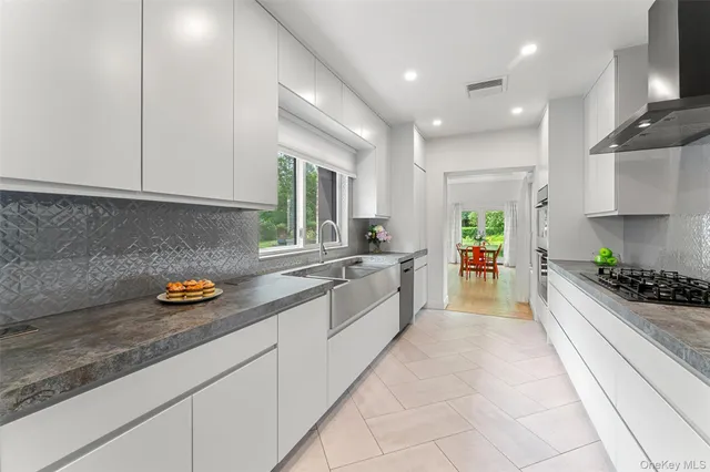 $1,800,000 | 15 Hudson Road East, Irvington, NY 10533