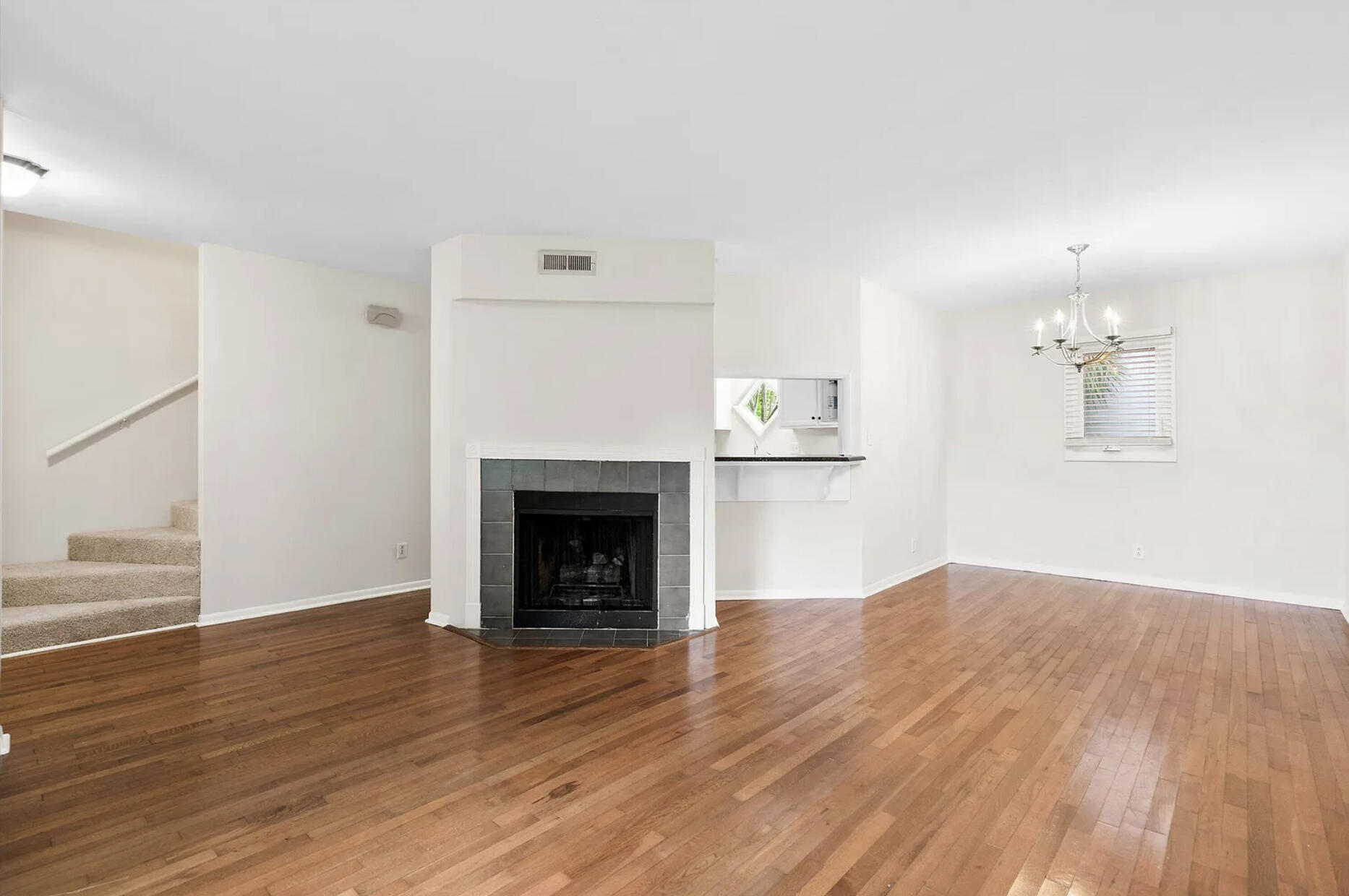 22 Ogier Street Charleston, SC 29403 - Photo 12 of 25 Great Room