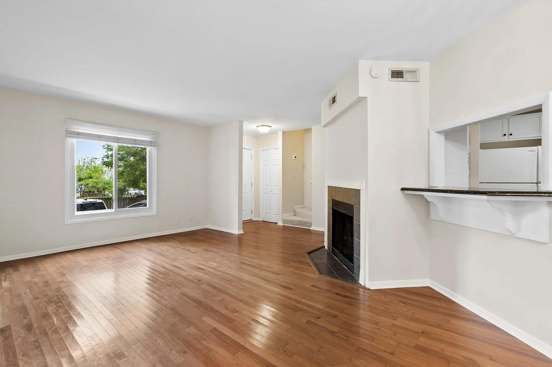 22 Ogier Street Charleston, SC 29403 - Photo 13 of 25 Great Room