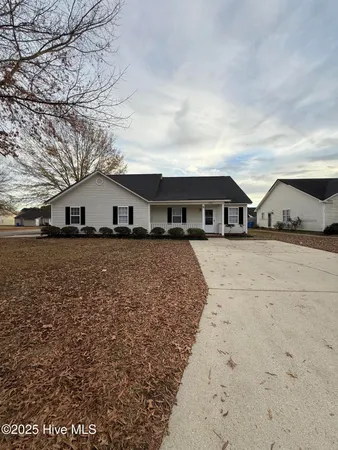 $1,400 | 3801 Starship Lane Northwest, Unit A & B, Wilson, NC 27896