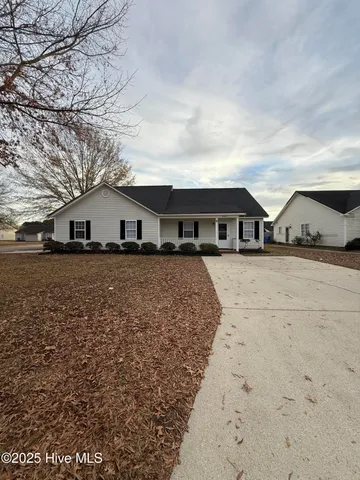 $1,400 | 3801 Starship Lane Northwest, Unit A & B, Wilson, NC 27896