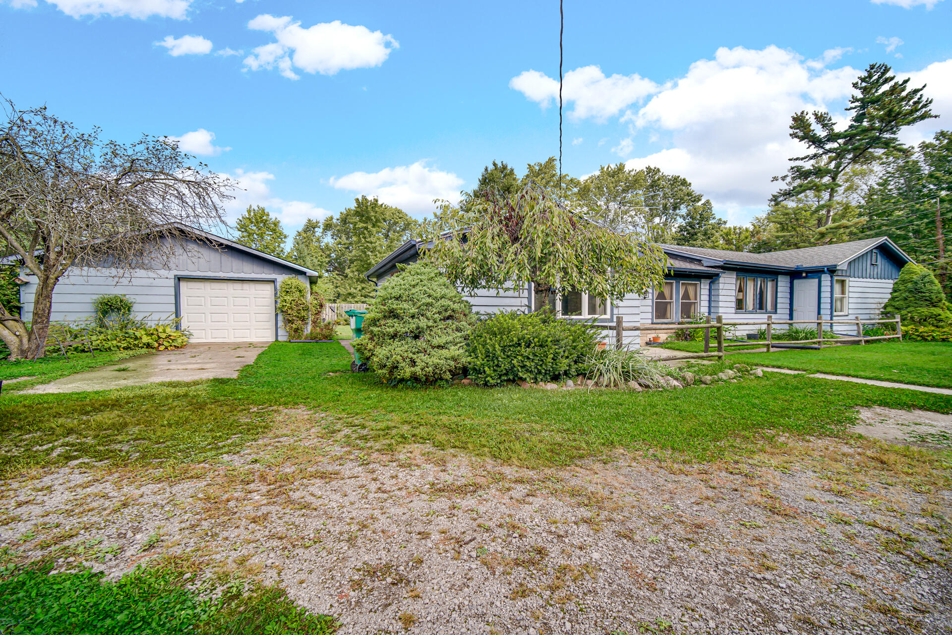1288 North Brummitt Road Chesterton, IN 46304 - Photo 2 of 23 a house view with a garden space