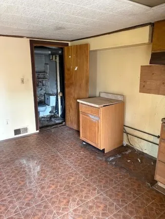 $20,000 | 1278 Lincoln Street, Vandergrift, PA 15690