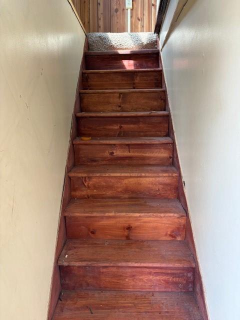 1278 Lincoln Street Vandergrift, PA 15690 - Photo 10 of 22 a view of entryway