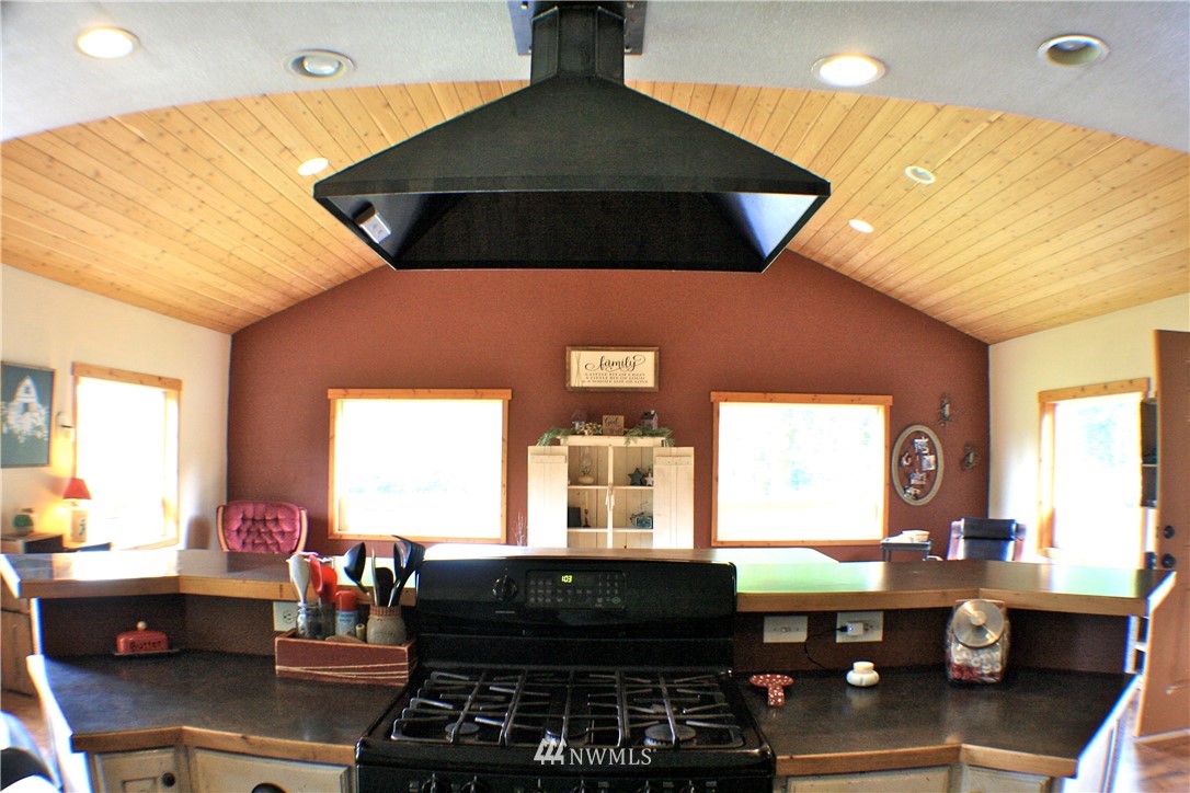 1673 Bunker Creek Road Chehalis, WA 98532 - Photo 3 of 36 Gallery Image 3