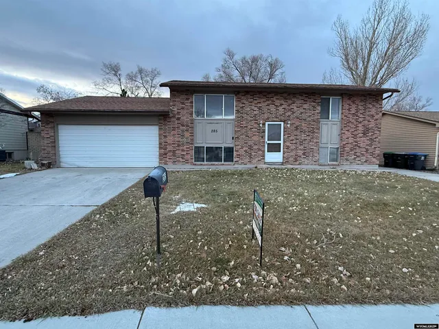 $260,000 | 285 Birch Street, Green River, WY 82935