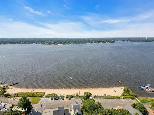 $799,900 | 93 Longfellow Avenue, Toms River, NJ 08753