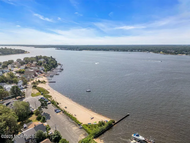 $799,900 | 93 Longfellow Avenue, Toms River, NJ 08753