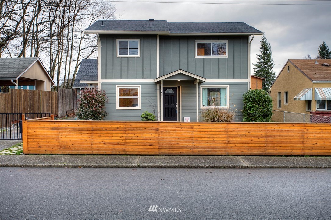 1039 South Rochester Street Tacoma, WA 98465 - Photo 2 of 21 Gallery Image 2