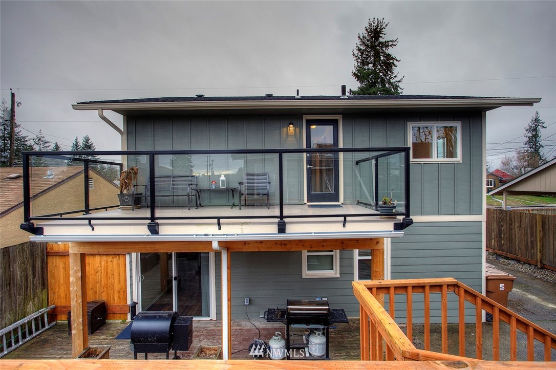 1039 South Rochester Street Tacoma, WA 98465 - Photo 3 of 21 Gallery Image 3