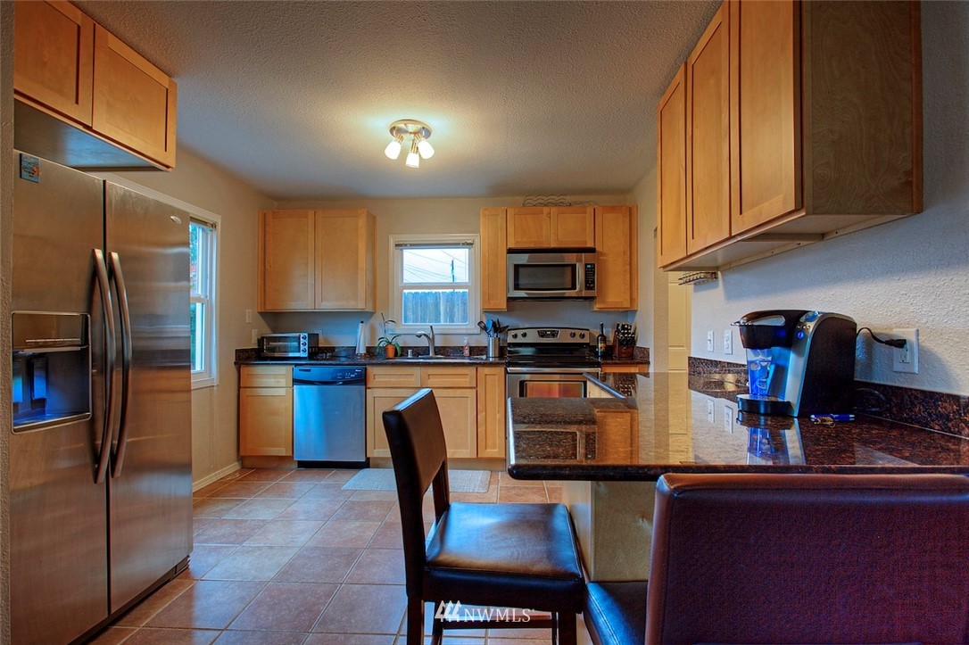 1039 South Rochester Street Tacoma, WA 98465 - Photo 5 of 21 Gallery Image 5