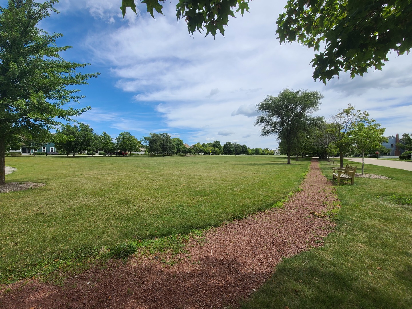 977 Harris Road, Unit 16 Grayslake, IL 60030 - Photo 38 of 41 a view of a golf course with a garden