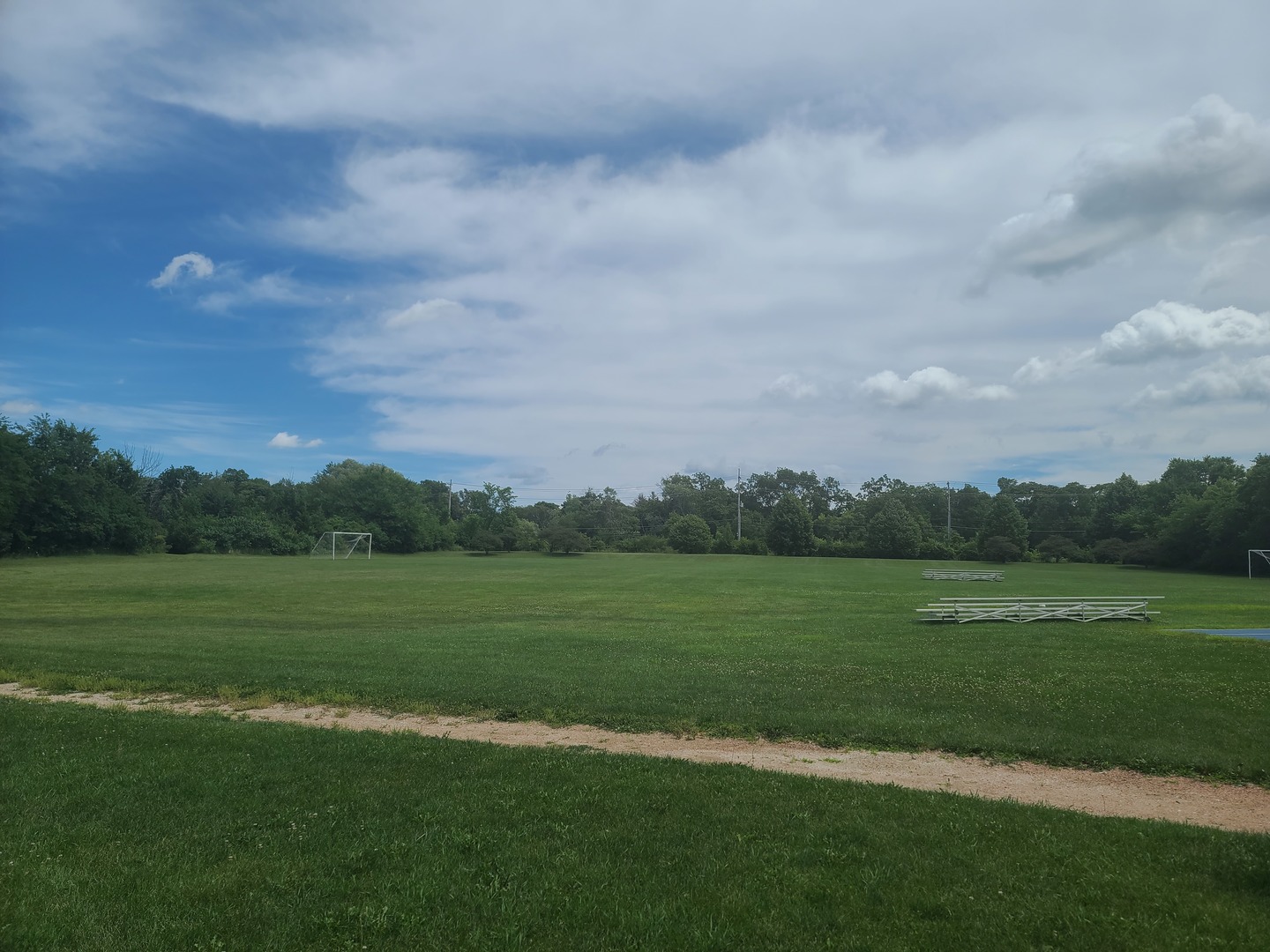 977 Harris Road, Unit 16 Grayslake, IL 60030 - Photo 40 of 41 a view of a big yard with a big yard
