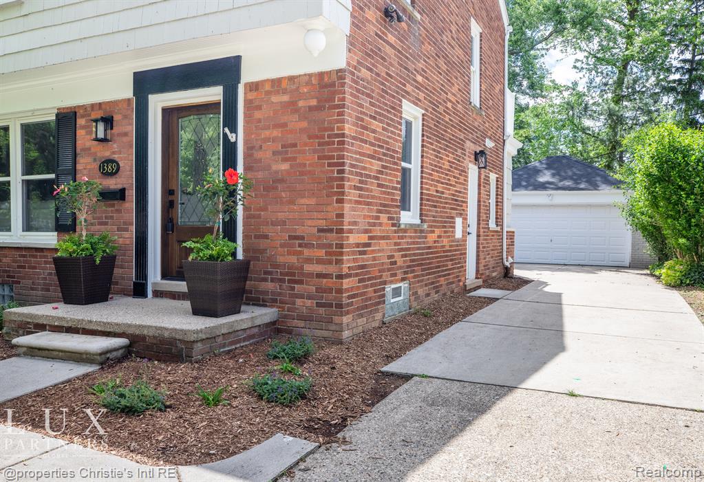 1389 Audubon Road Grosse Pointe Park, MI 48230 - Photo 25 of 26