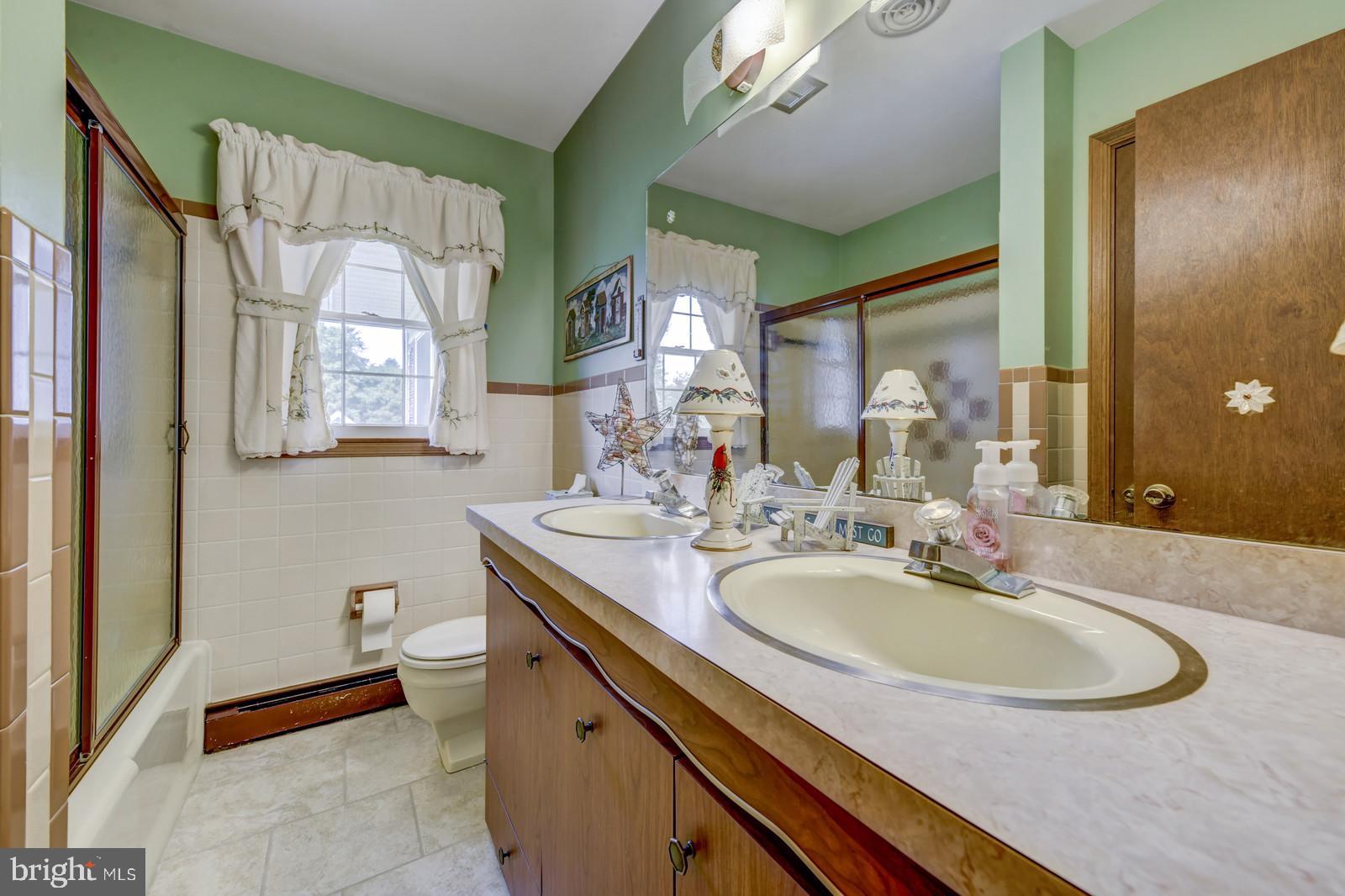 305 Eayrestown Road Southampton, NJ 08088 - Photo 22 of 35 Bathroom