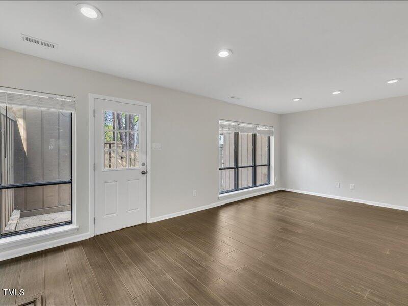 717 East Millbrook Road Raleigh, NC 27609 - Photo 12 of 21