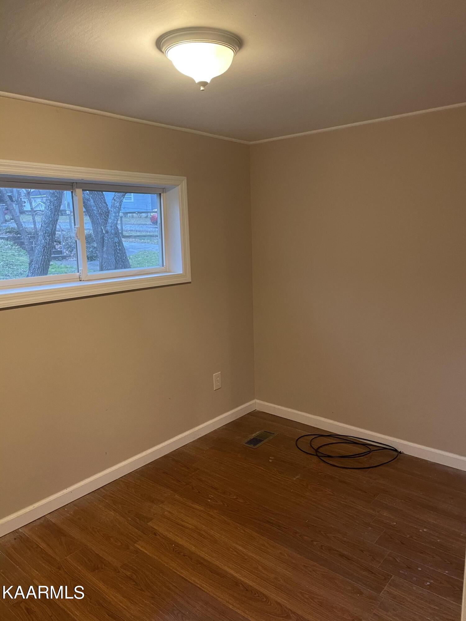 127 Jonathan Lane Oak Ridge, TN 37830 - Photo 15 of 15 2095E893-A67A-4D0D-A500-D038BC88D3ED