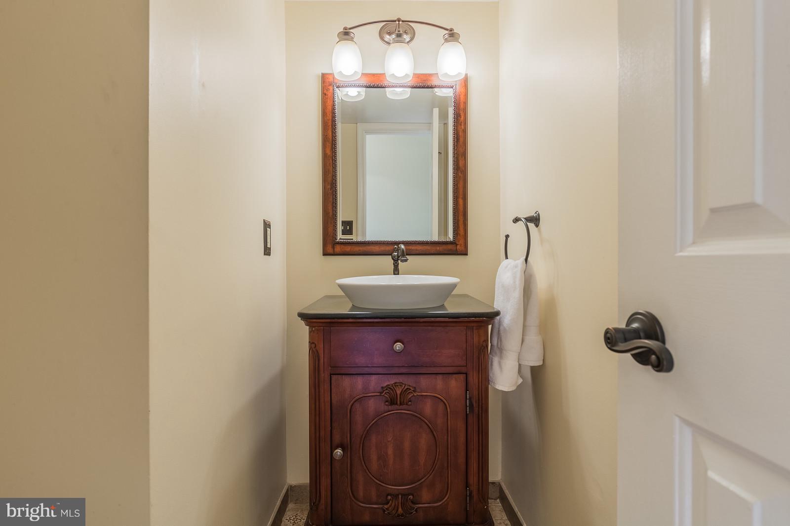 3624 Beaver Ford Road Woodbridge, VA 22192 - Photo 12 of 30 Bath