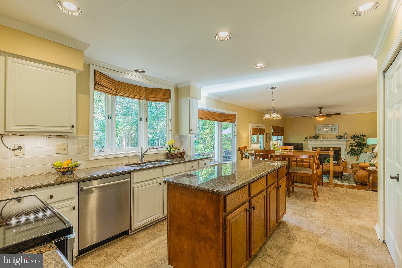 3624 Beaver Ford Road Woodbridge, VA 22192 - Photo 8 of 30 Kitchen