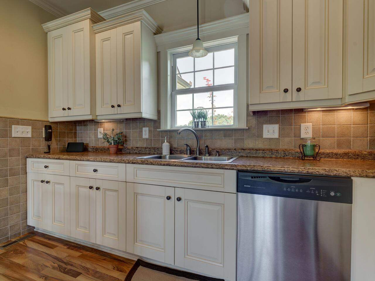288 Railroad Road Benson, NC 27504 - Photo 9 of 30 Photo 9