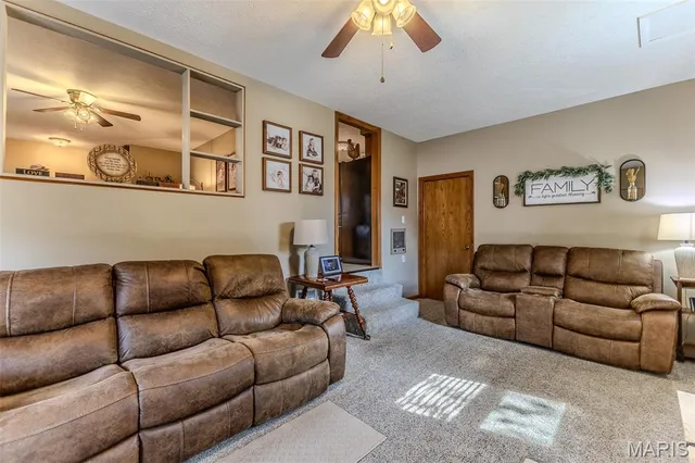 $379,900 | 18397 Hwy Hh, Lebanon, MO 65536