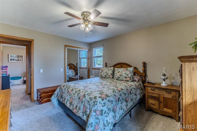 $379,900 | 18397 Hwy Hh, Lebanon, MO 65536