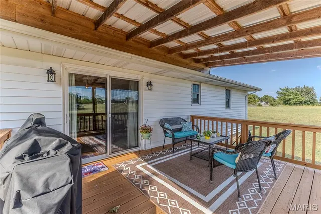 $379,900 | 18397 Hwy Hh, Lebanon, MO 65536