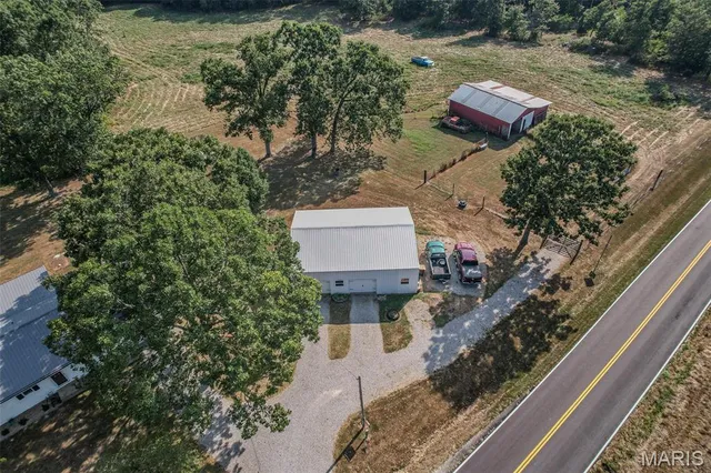 $379,900 | 18397 Hwy Hh, Lebanon, MO 65536