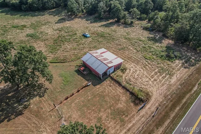 $379,900 | 18397 Hwy Hh, Lebanon, MO 65536