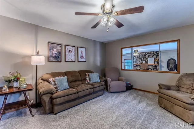 $379,900 | 18397 Hwy Hh, Lebanon, MO 65536