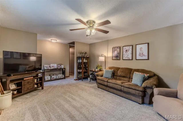 $379,900 | 18397 Hwy Hh, Lebanon, MO 65536