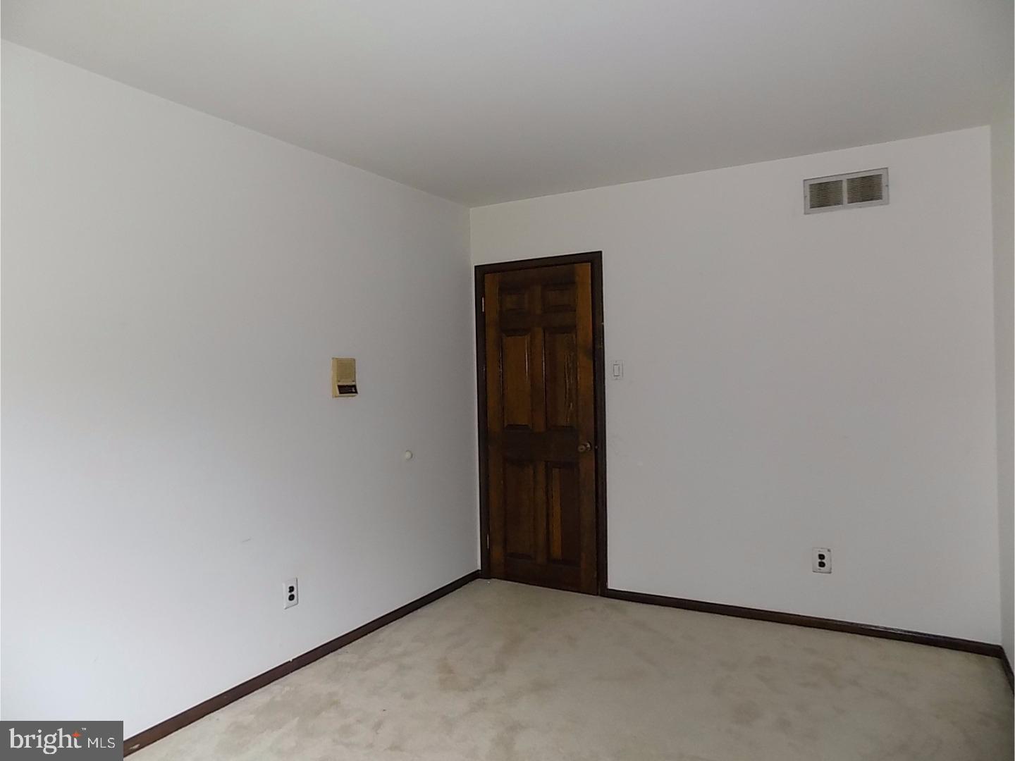 116 Salina Road Sewell, NJ 08080 - Photo 4 of 11 Gallery Image 4