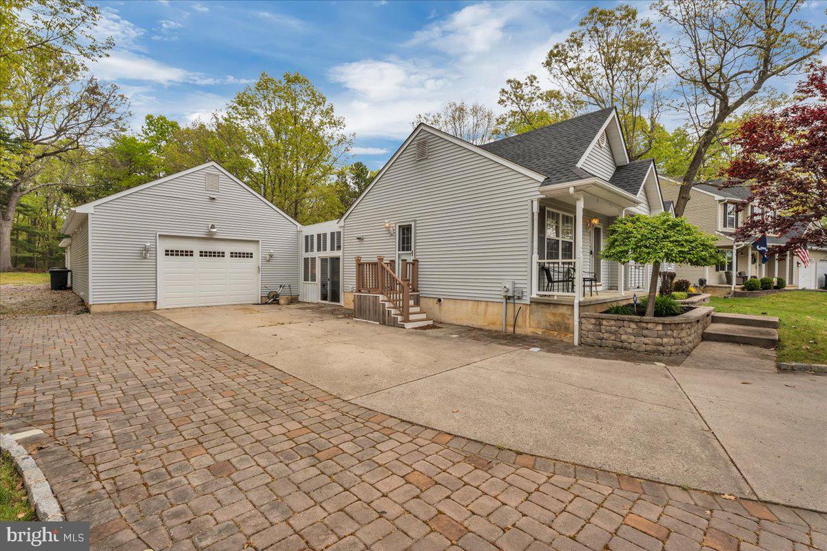 48 Country Club Road Pine Hill, NJ 08021 - Photo 5 of 40 Gallery Image 5