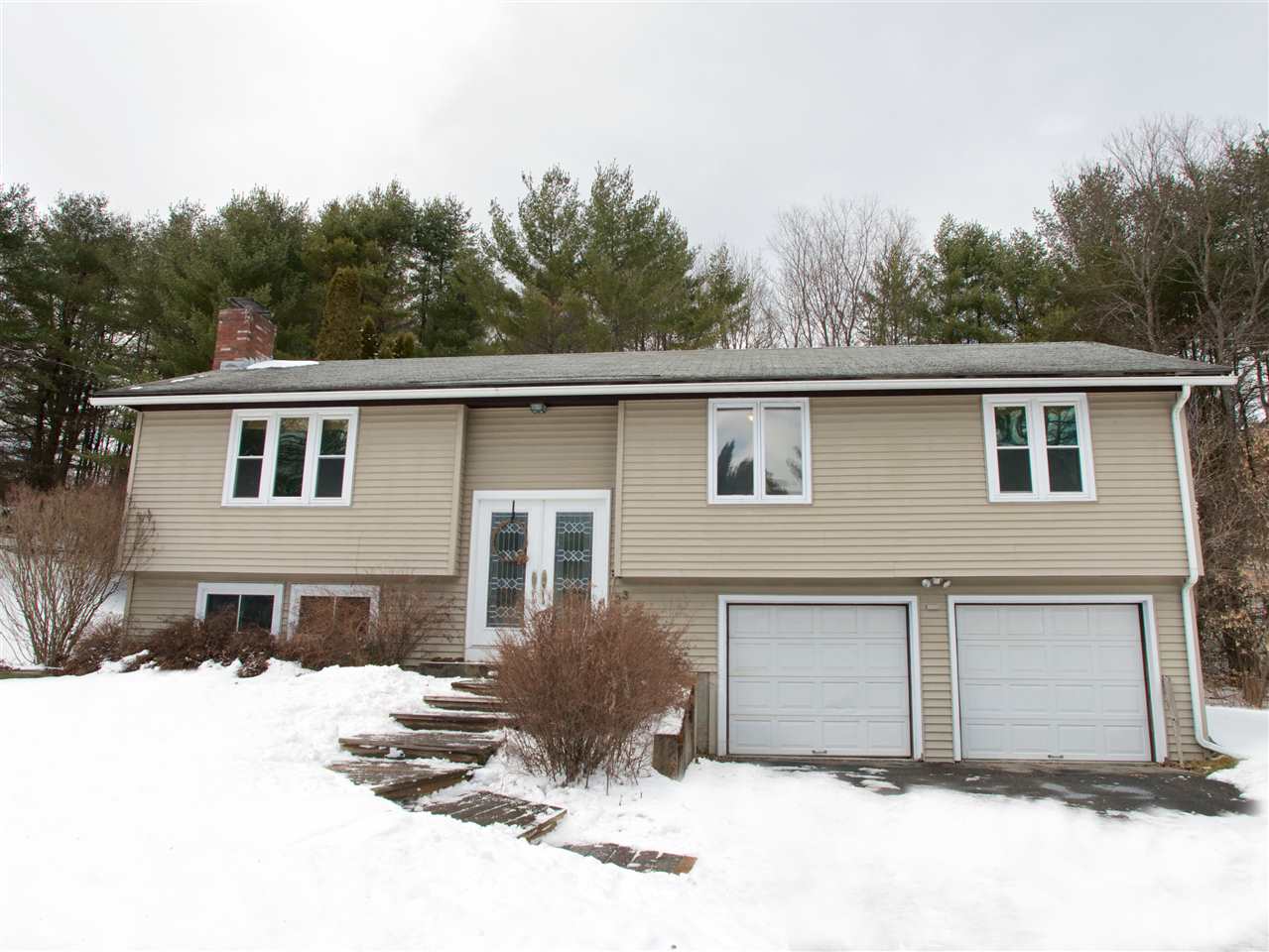 23 Gilson Road Lebanon, NH 03784 - Photo 1 of 19 Gallery Image 1