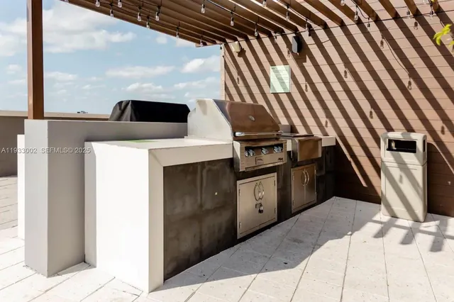 $489,999 | 3250 Northeast 1st Avenue, Unit 1108, Miami, FL 33127