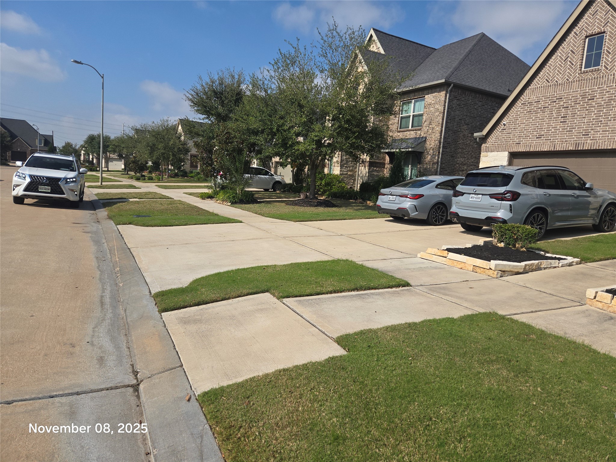 28610 Thornsby Ridge Court Fulshear, TX 77441 - Photo 4 of 7 a view of a house with a patio