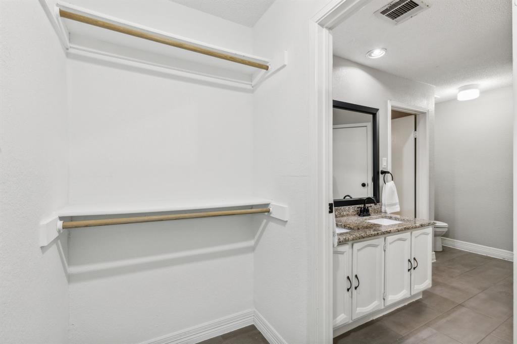 849 North Riverside Drive Grapevine, TX 76051 - Photo 16 of 29
