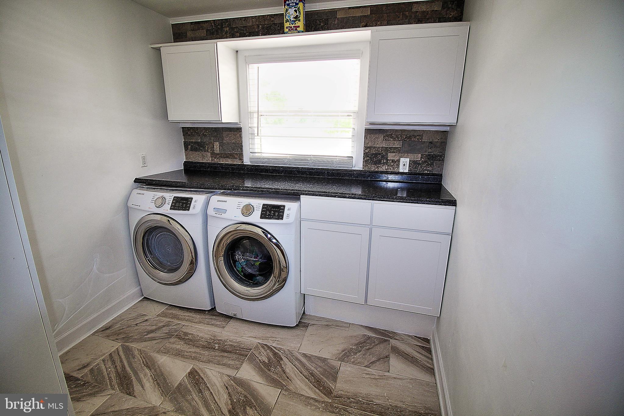 4655 Grandview Road Hanover, PA 17331 - Photo 11 of 33 Laundry