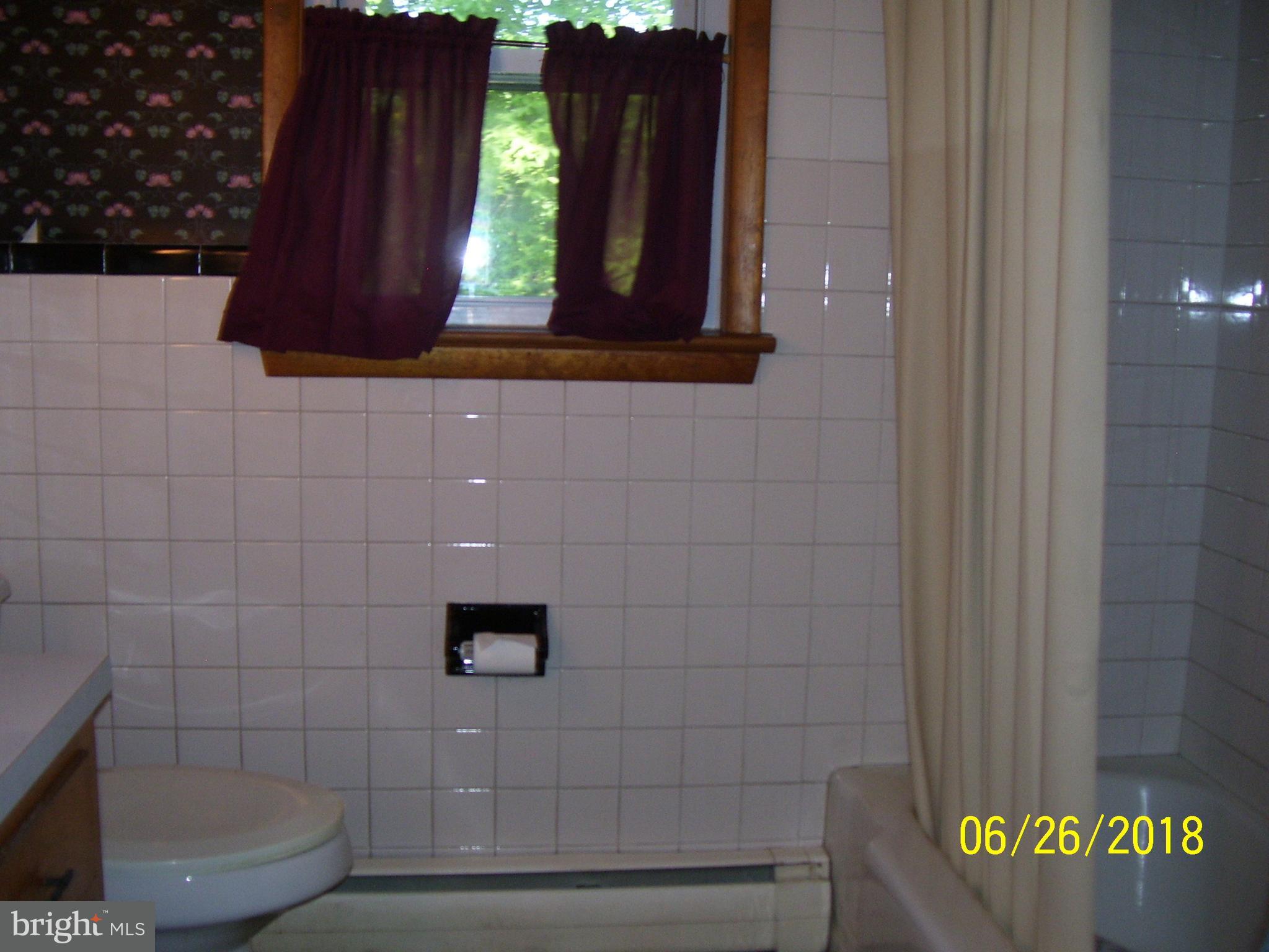 38 Grandview Road Hummelstown, PA 17036 - Photo 11 of 35 BATH - UPPER LEVEL