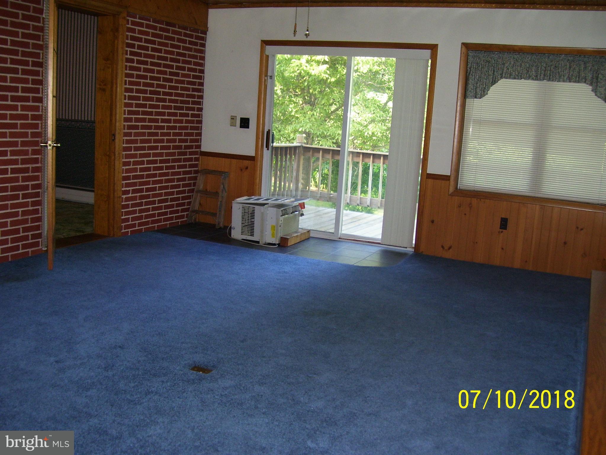 38 Grandview Road Hummelstown, PA 17036 - Photo 15 of 35 4-SEASON RM TO DECK, TO MASTER BEDROOM
