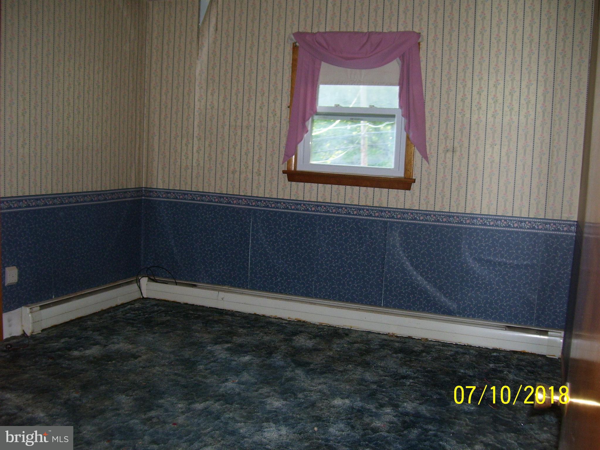 38 Grandview Road Hummelstown, PA 17036 - Photo 21 of 35 BEDROOM 2 - DECOR