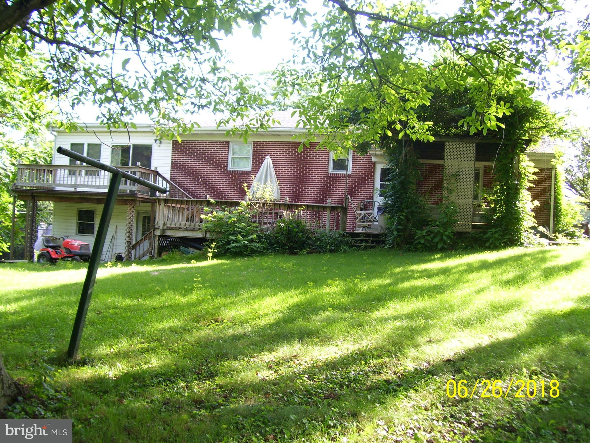 38 Grandview Road Hummelstown, PA 17036 - Photo 24 of 35 REAR YARD - SPACIOUS