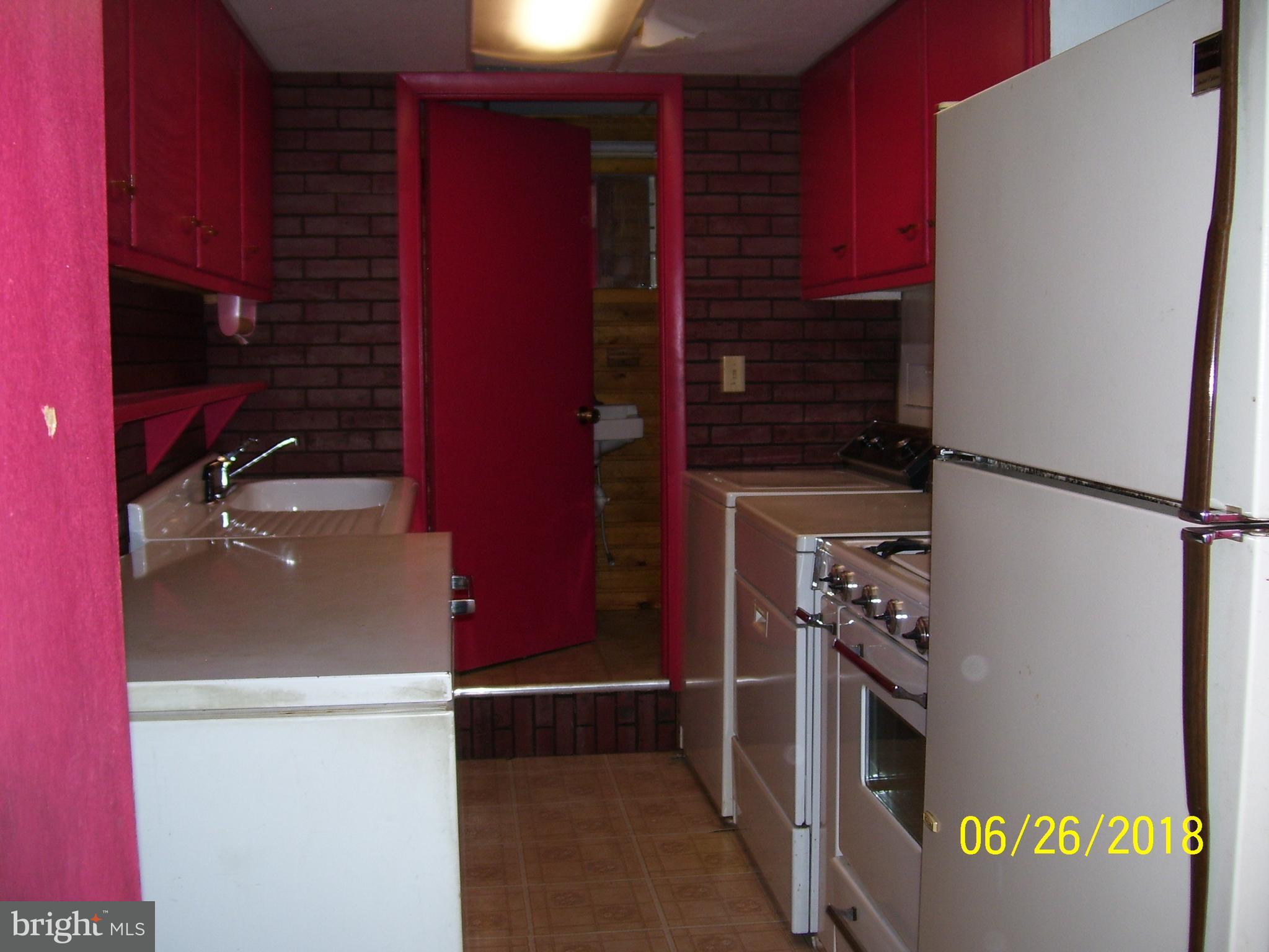 38 Grandview Road Hummelstown, PA 17036 - Photo 29 of 35 LOWER LEVEL KITCHEN & LAUNDRY