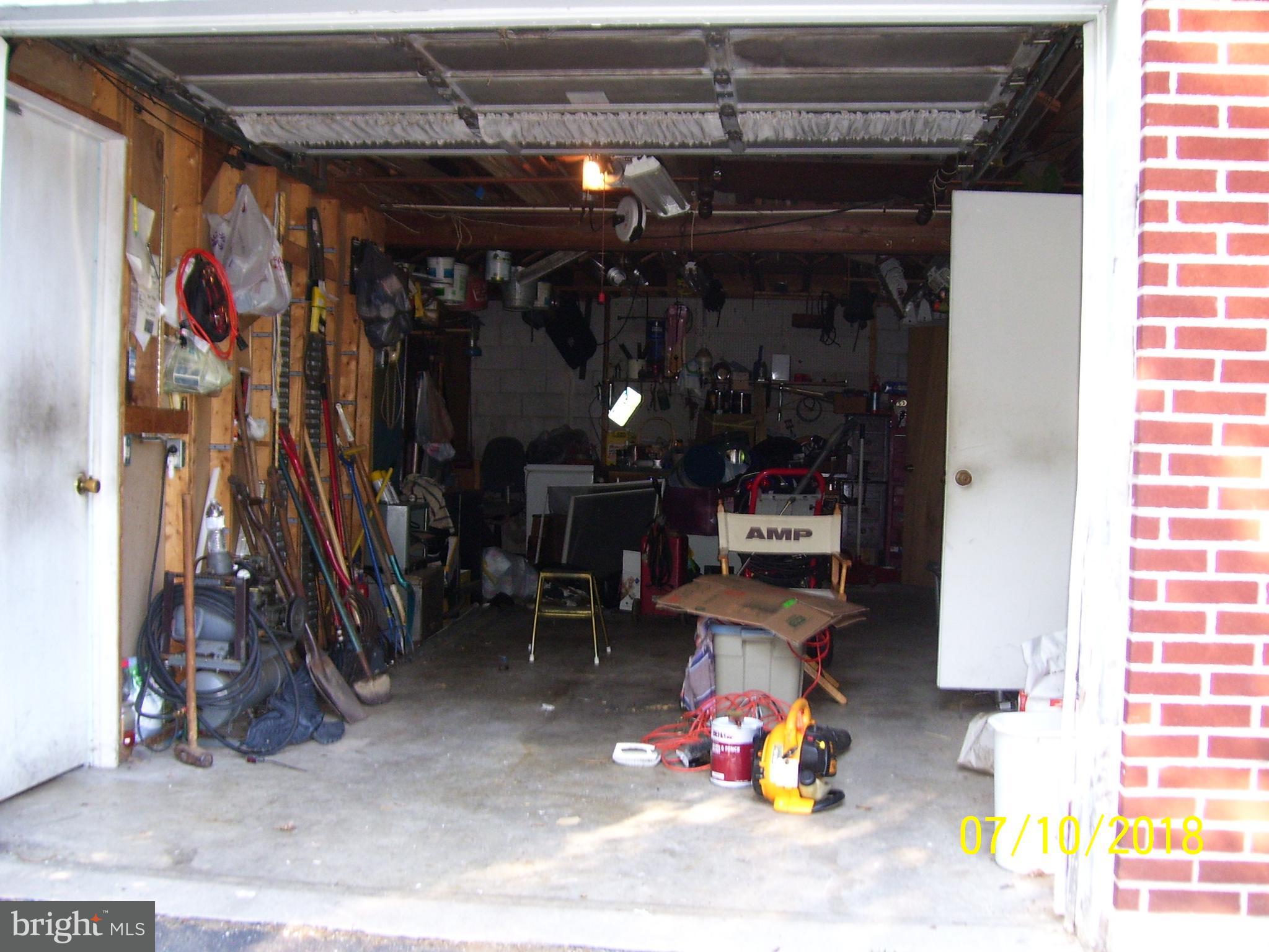 38 Grandview Road Hummelstown, PA 17036 - Photo 32 of 35 GARAGE
