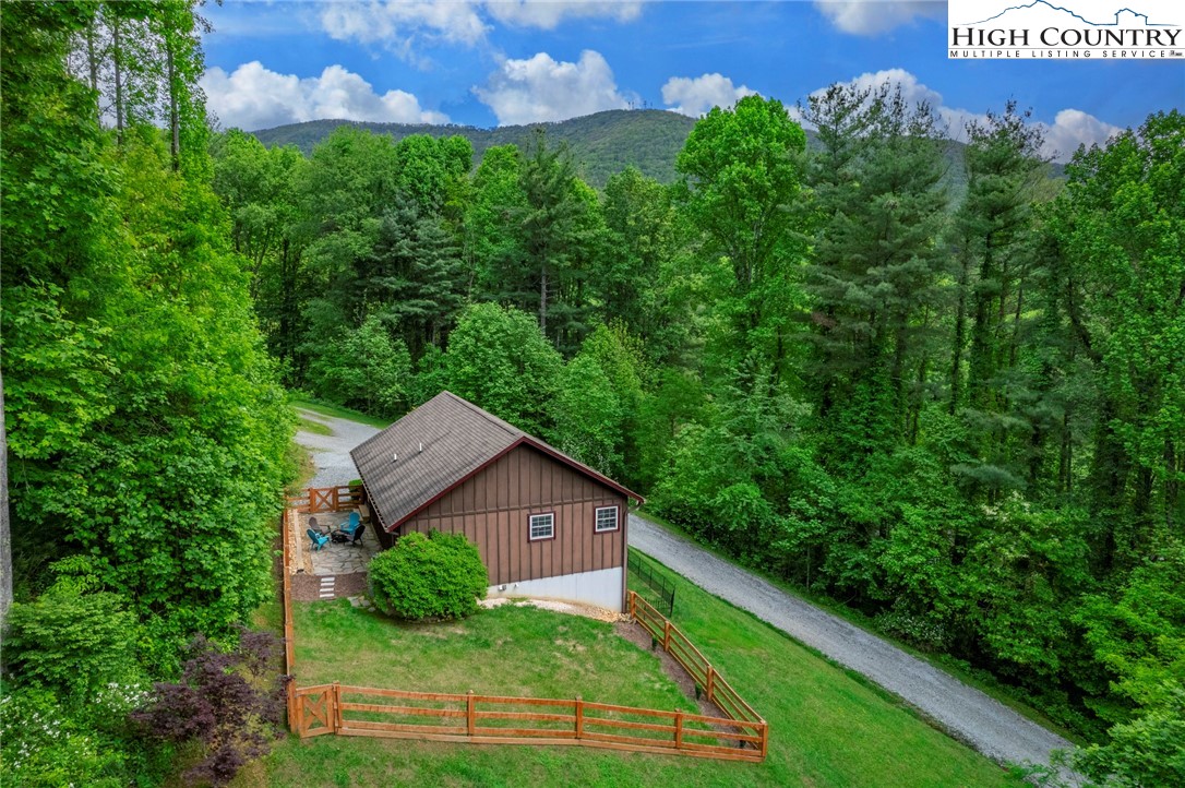 198 Eagles Path Boone, NC 28607 - Photo 8 of 44