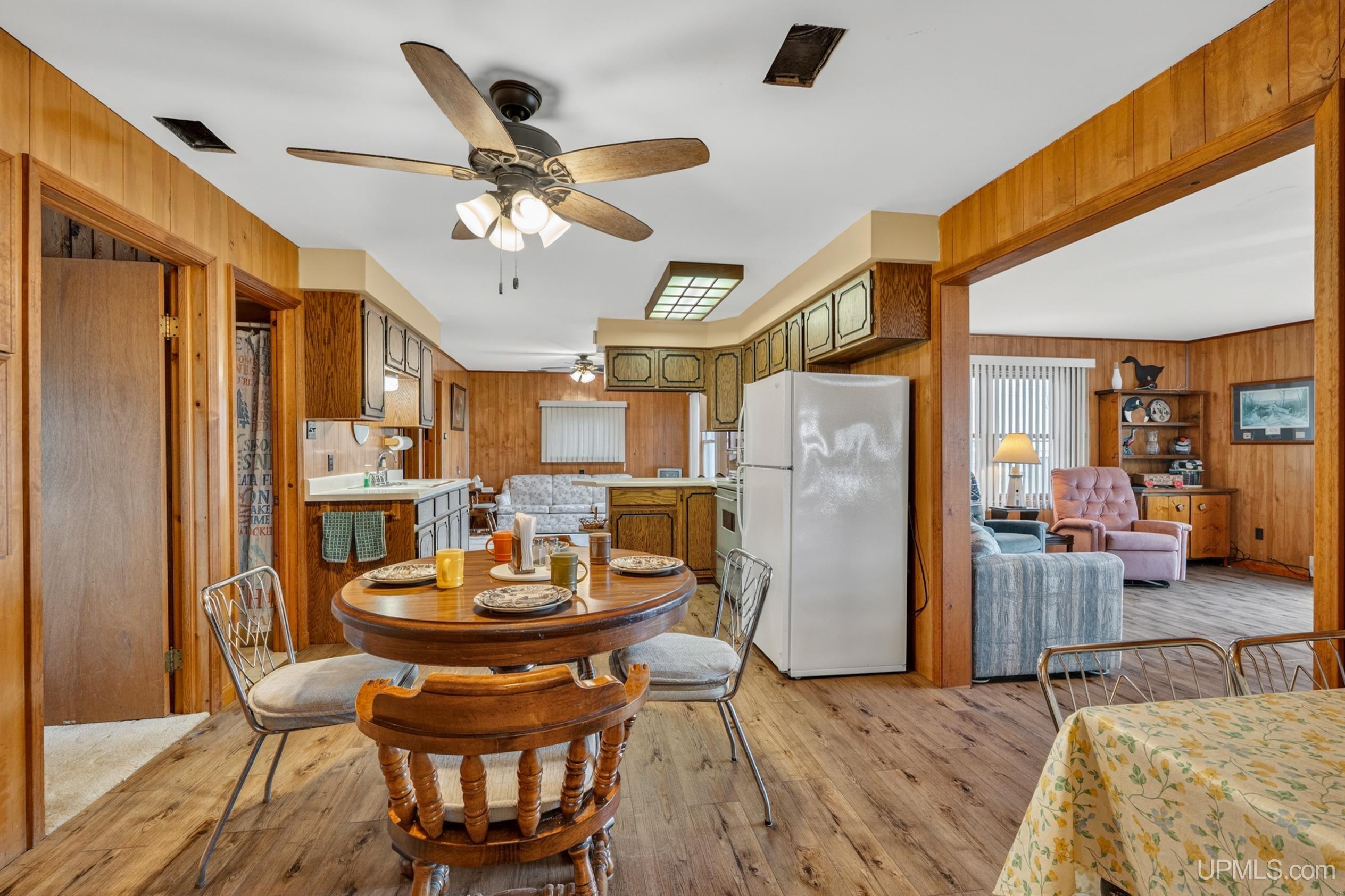 9135 25 Rd Garden Garden, MI 49835 - Photo 4 of 52