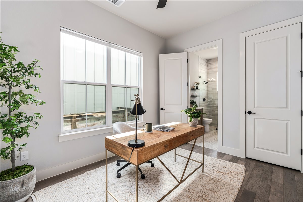 7910 Ryans Way Austin, TX 78726 - Photo 16 of 39 The versatile room could also function as a creative studio, study, or secondary living space.