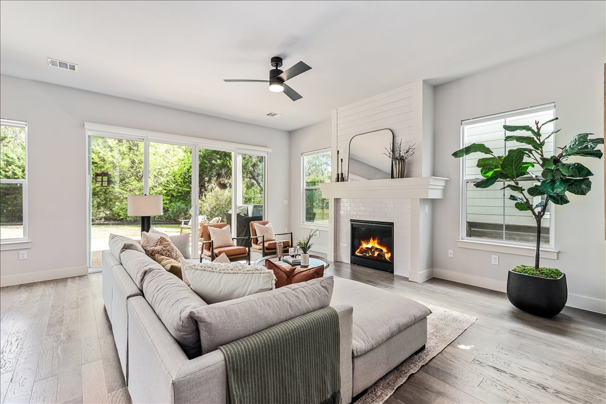 7910 Ryans Way Austin, TX 78726 - Photo 5 of 39 The thoughtfully designed layout offers plenty of space for comfortable seating and entertaining.